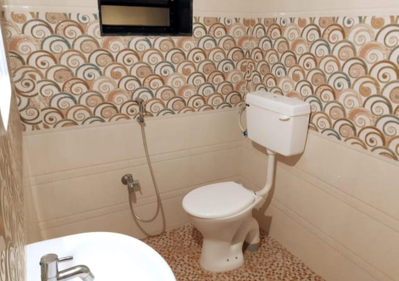 Bapat Niwas Home Stay Ganpatipule Kültér fotó